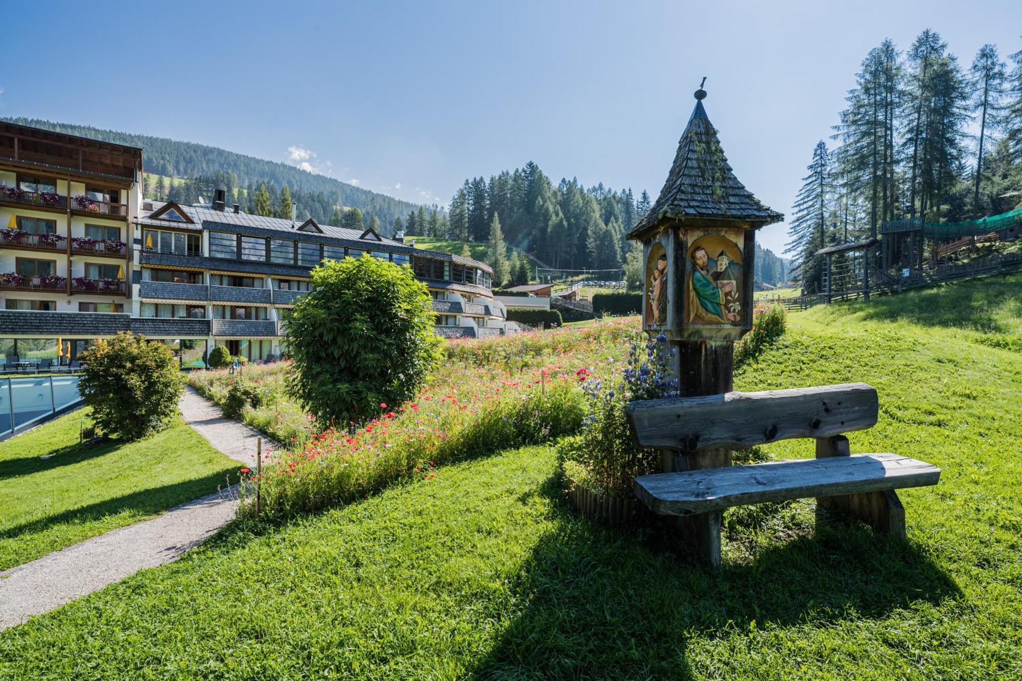 Family Resort Rainer セスト エクステリア 写真